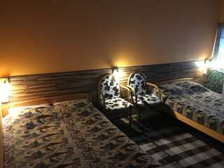 Хостелы Tolli Hostel & Holiday House Валга Двухместный номер с 2 двуспальными кроватями — номер 3-4