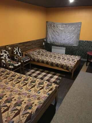 Хостелы Tolli Hostel & Holiday House Валга Двухместный номер с 2 двуспальными кроватями — номер 3-1